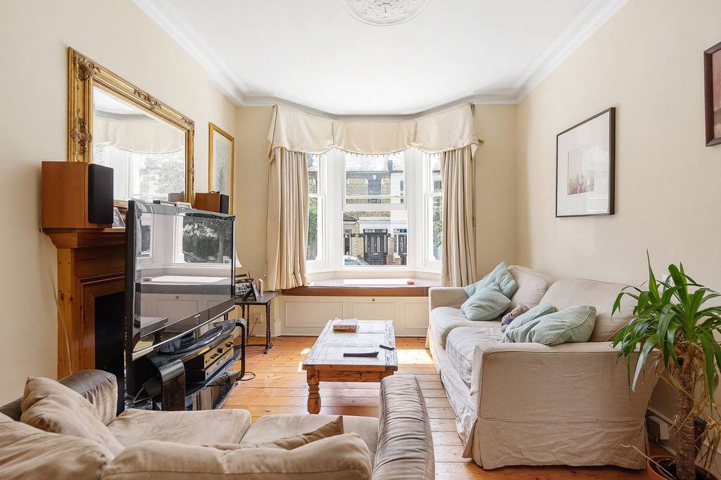 Property photo 3 of 13