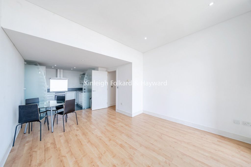 Property photo 3 of 7 Picture No. 07