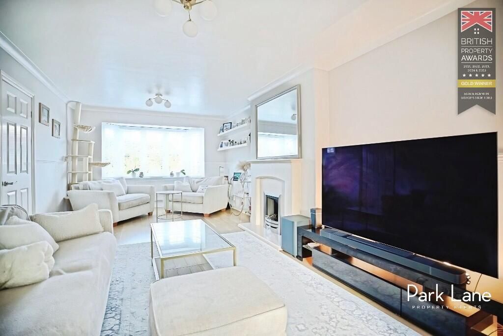 Property photo 3 of 33