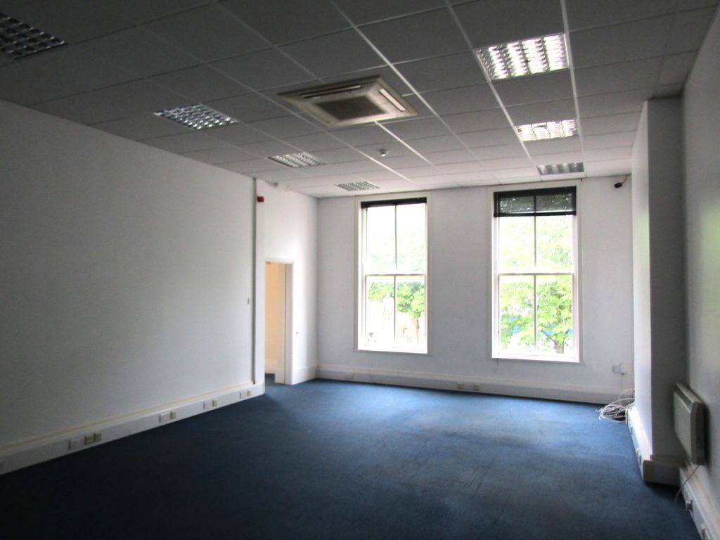 Property photo 2 of 6 Internal