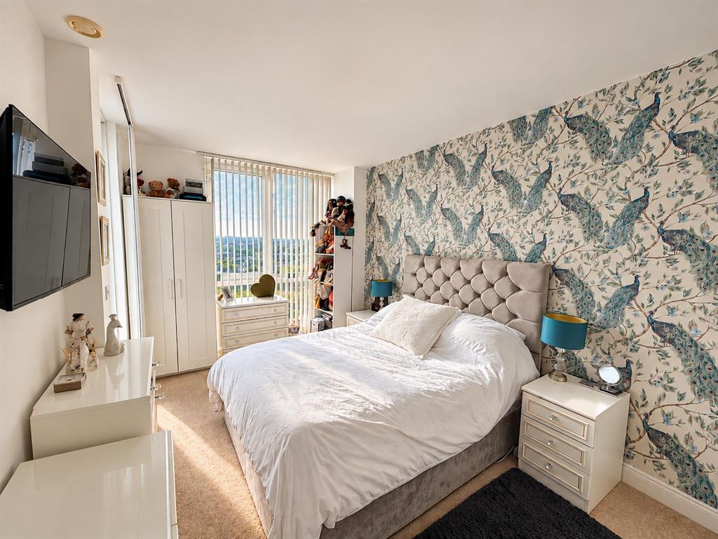 Property photo 3 of 13 c95084A5-5c2B-4132-B71c-49448d4A0396.Png