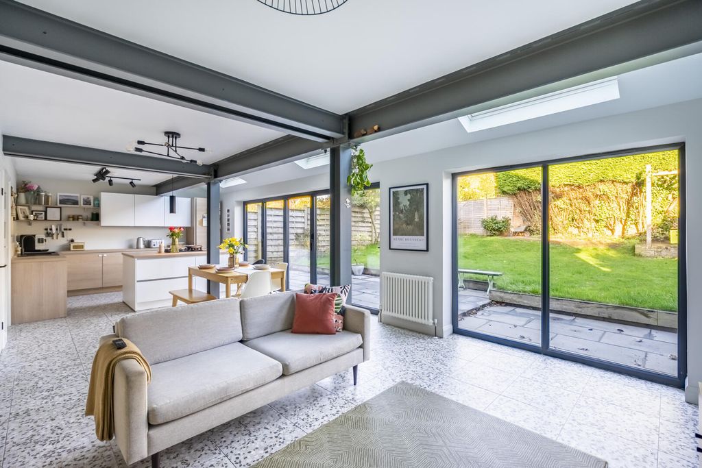 Property photo 2 of 26 Living Room