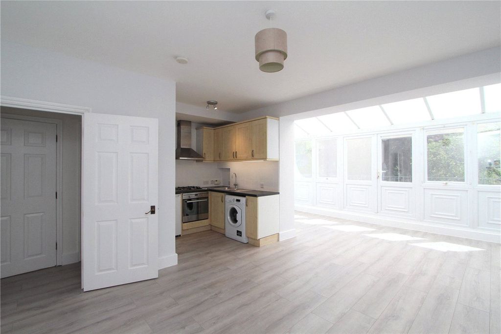 Property photo 1 of 7 Picture No. 06