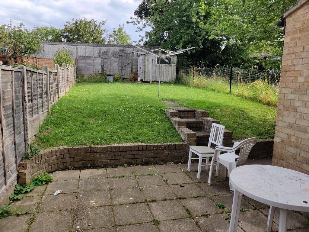 Property photo 3 of 8