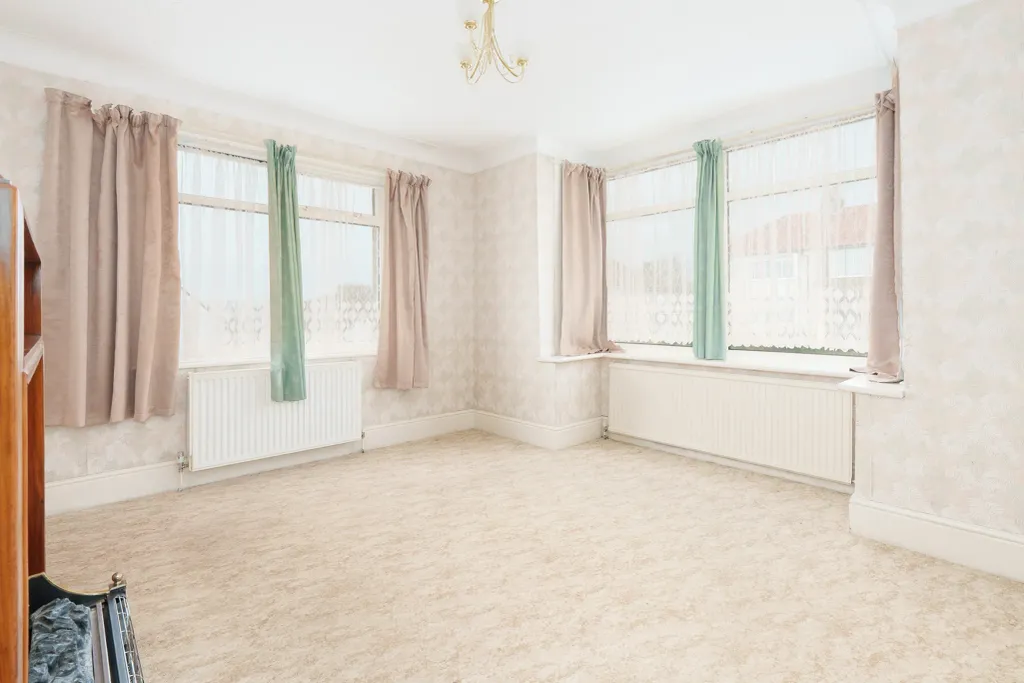 Property photo 3 of 22