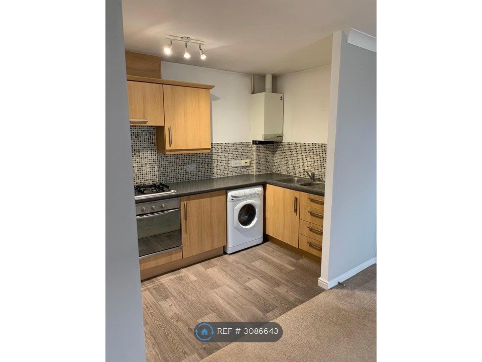 Property photo 2 of 13 Kitchen