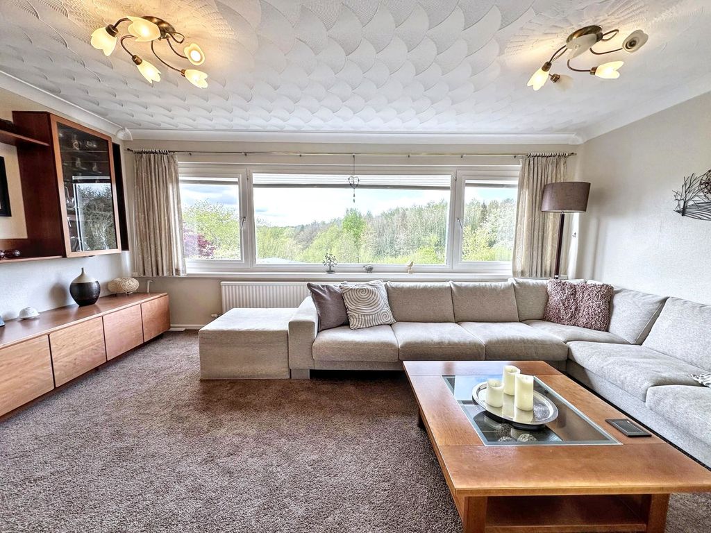 Property photo 3 of 31