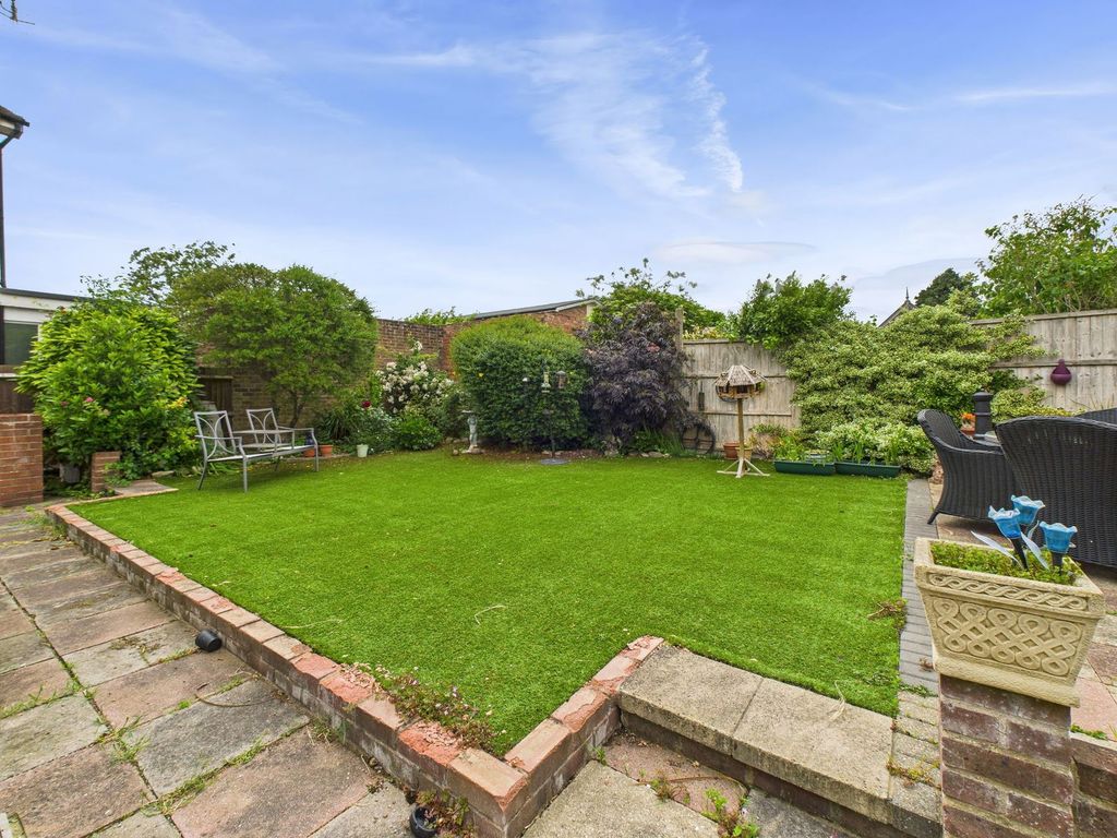 Property photo 3 of 14