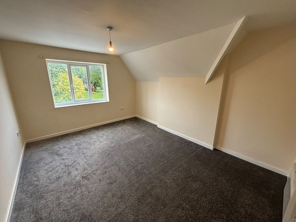 Property photo 3 of 4 Bedroom