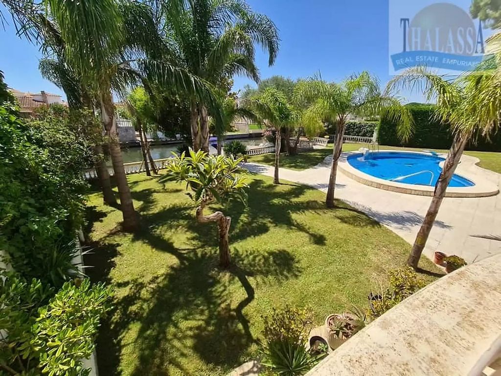 Property photo 1 of 25