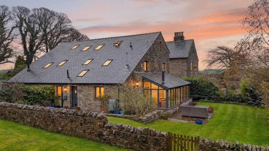 Property photo 1 of 38