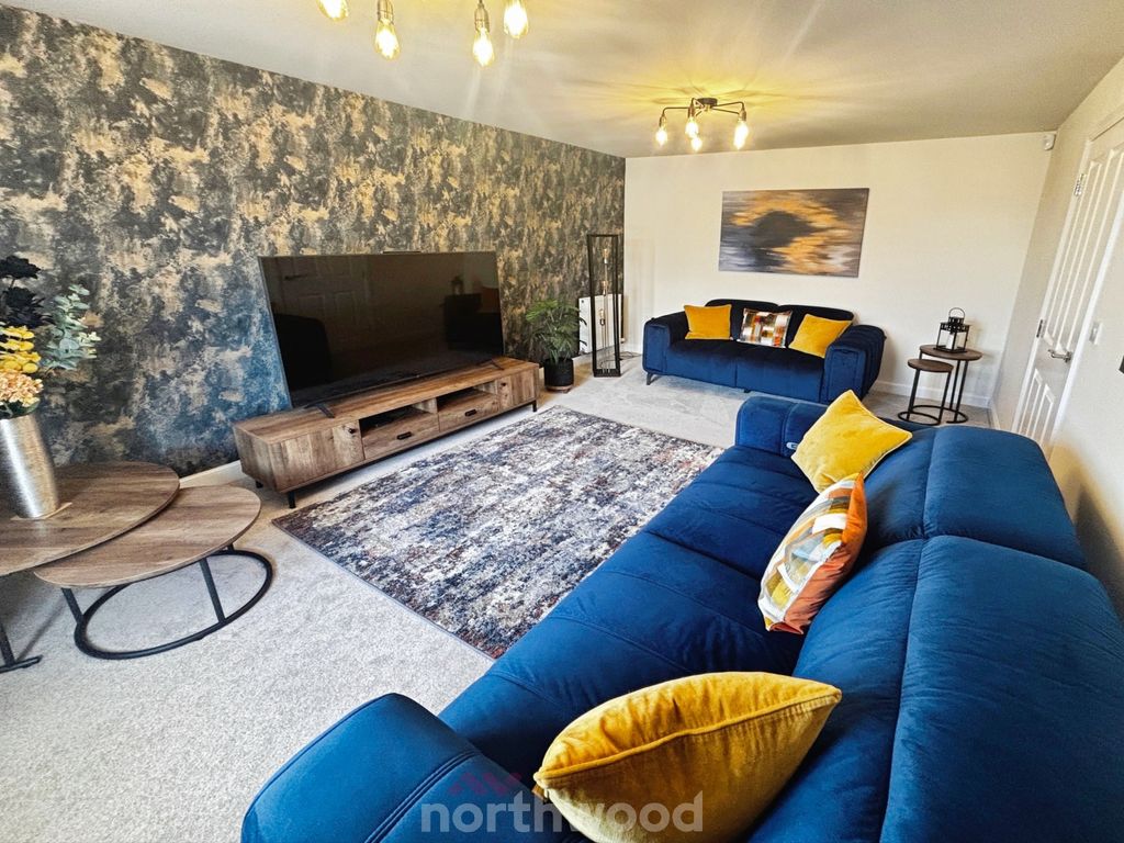 Property photo 3 of 34