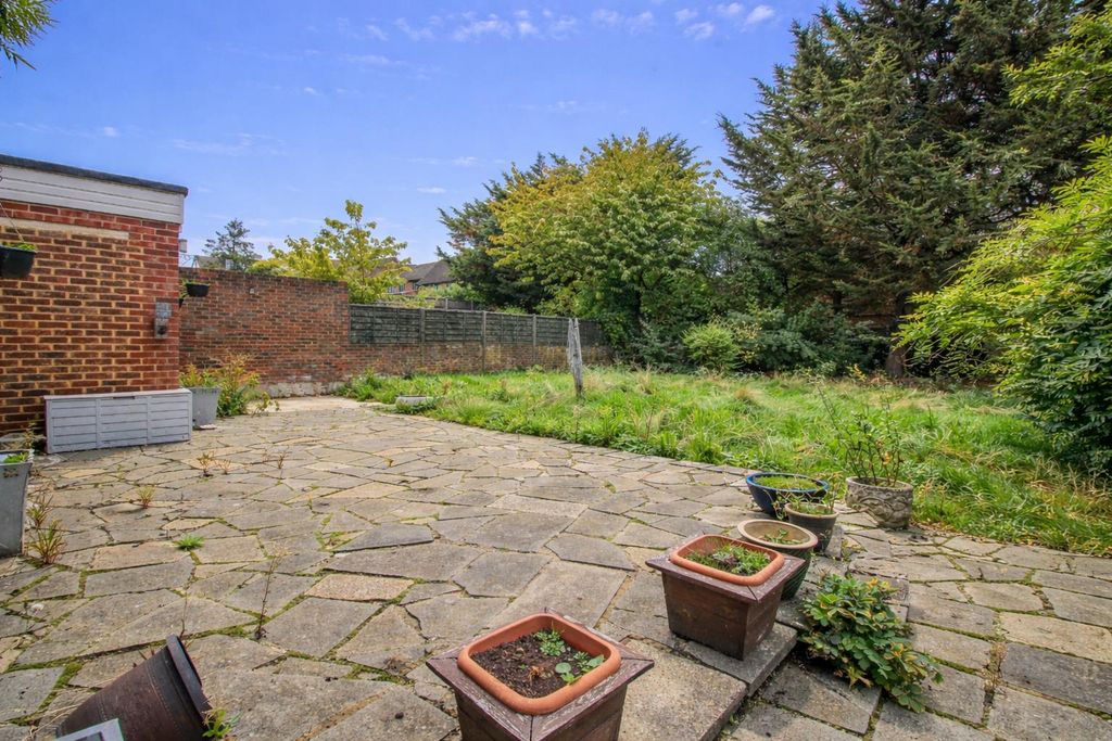 Property photo 3 of 21 Img_1002.Png