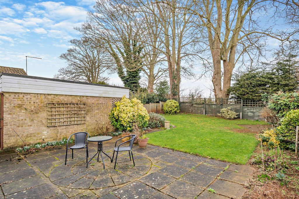 Property photo 2 of 14