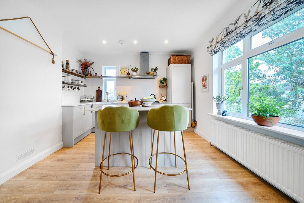 Property photo 2 of 16 Kitchen/Diner