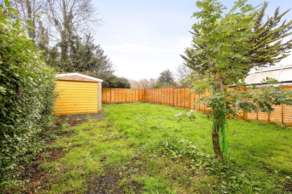 Property photo 2 of 22 Picture No. 14