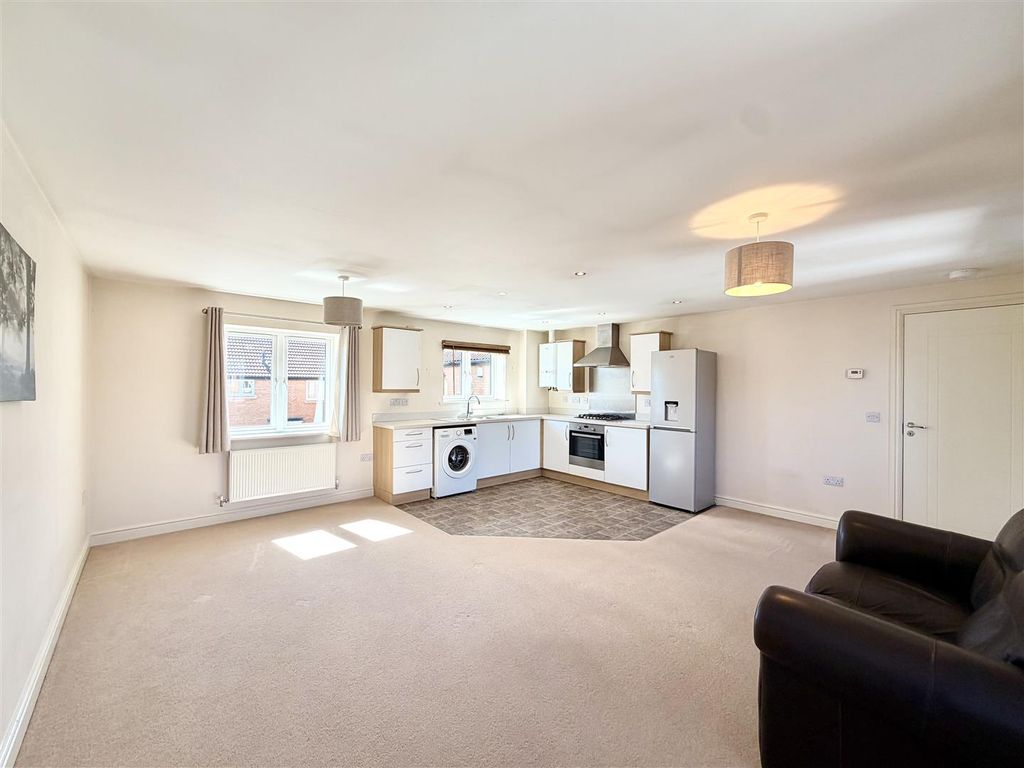 Property photo 3 of 13 3