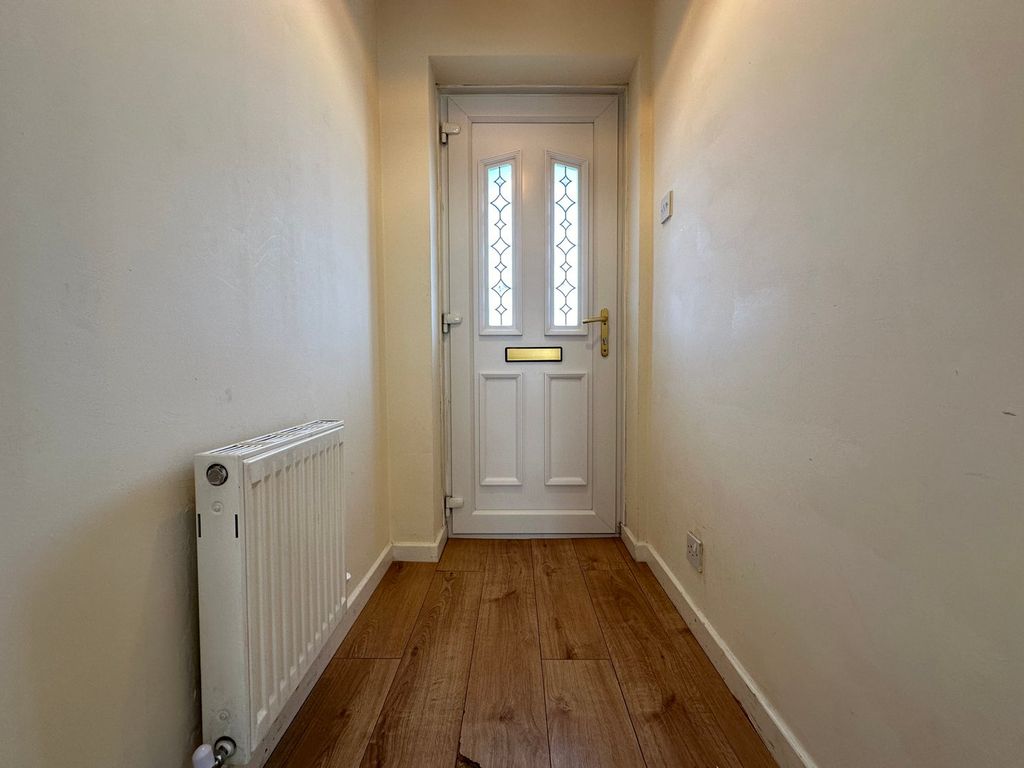 Property photo 2 of 43