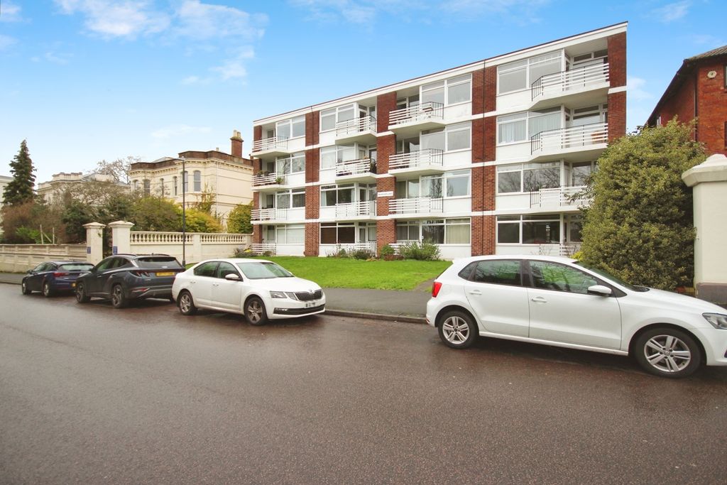 Property photo 1 of 11 Pbox-Img.Jpg