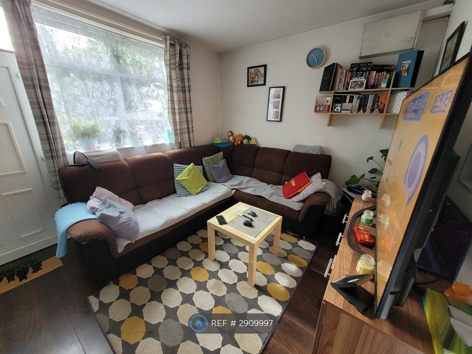 Property photo 2 of 5