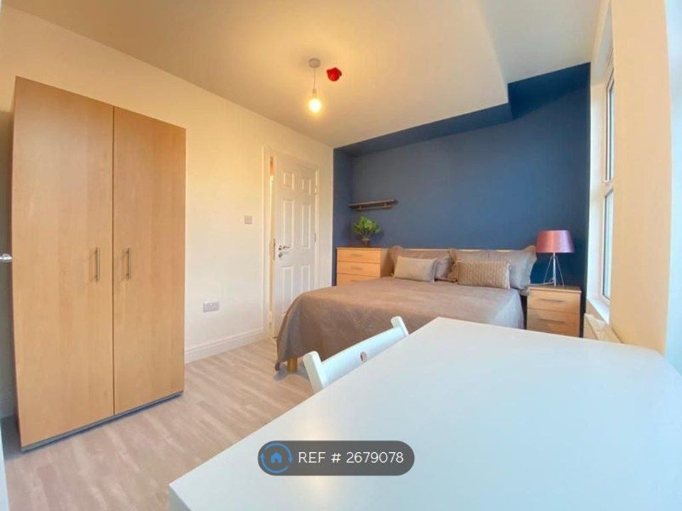 Property photo 1 of 3