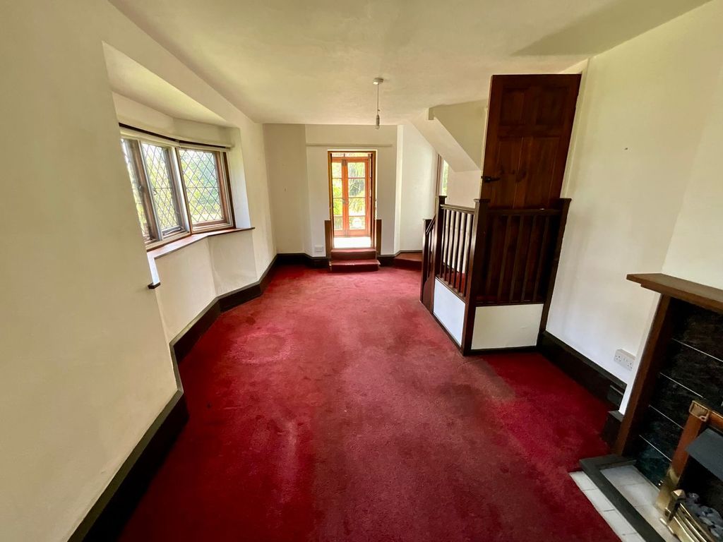 Property photo 3 of 28