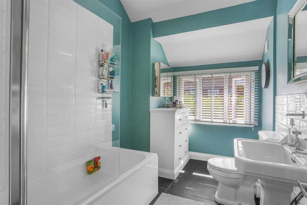 Property photo 3 of 21 1691682913 - 22 Lodge Road, Sm6 - 5.Jpg