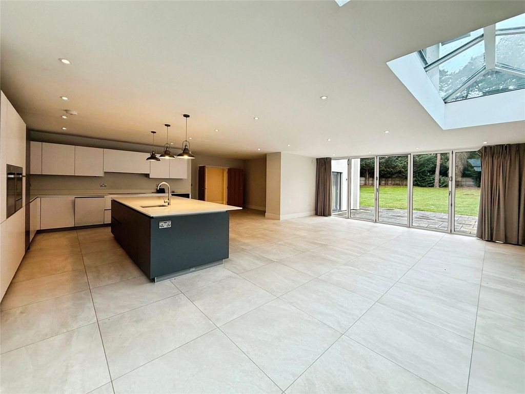 Property photo 3 of 41 Picture No. 61
