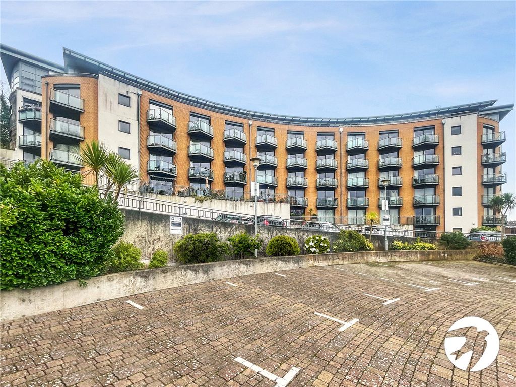 Property photo 1 of 12 Picture No. 16