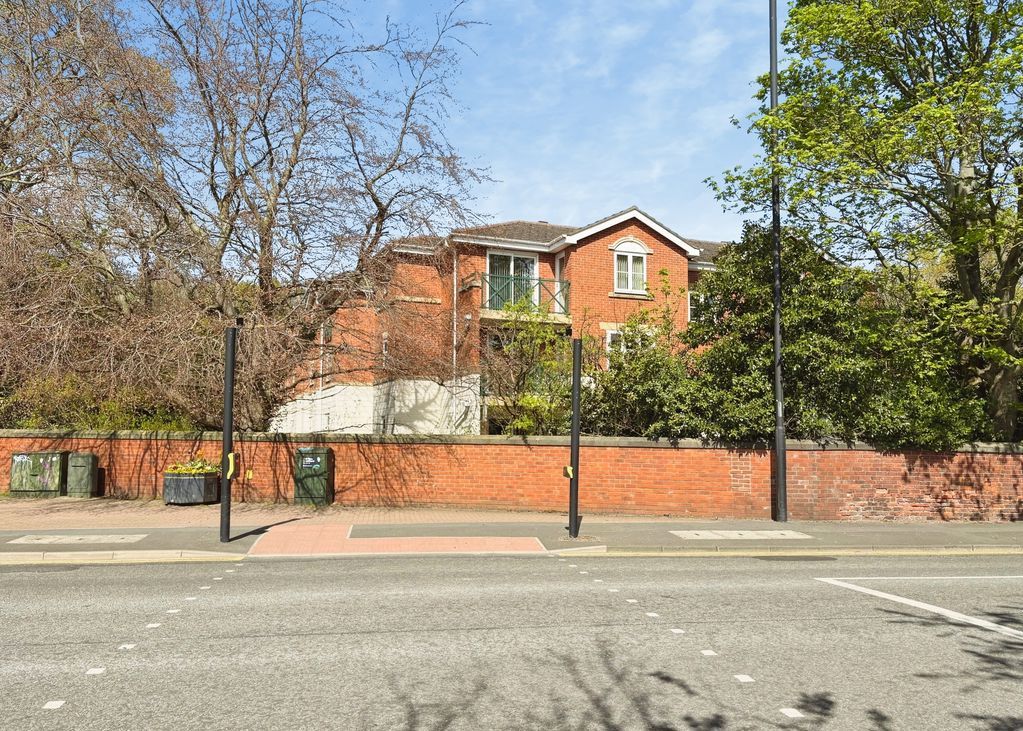 Property photo 2 of 15 Photo 11