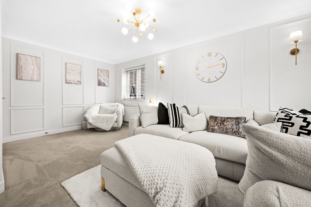 Property photo 3 of 30