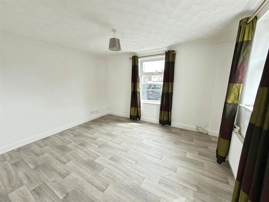 Property photo 3 of 10 Kendal Road (3).Jpg