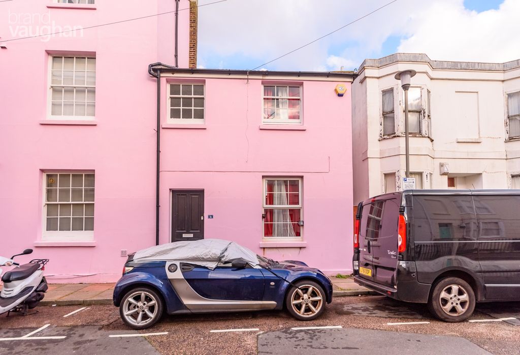 Property photo 1 of 6 Exterior