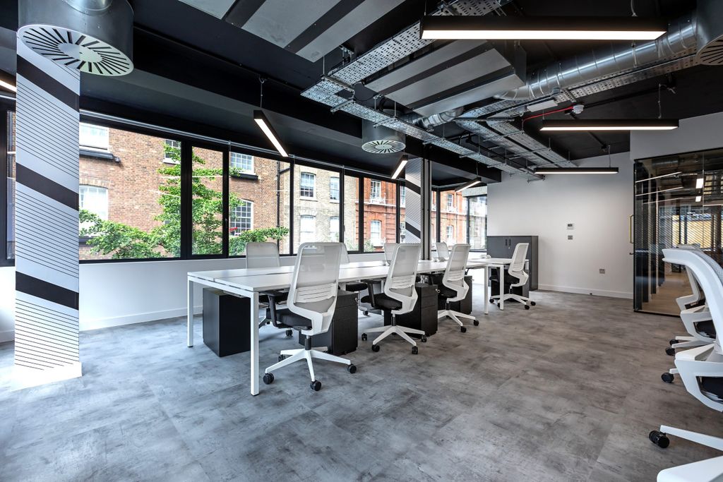 Property photo 2 of 6