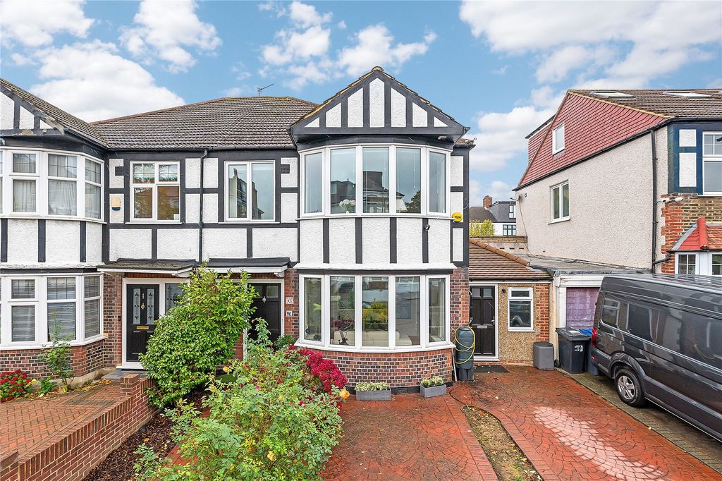 Property photo 3 of 11 Picture No. 01