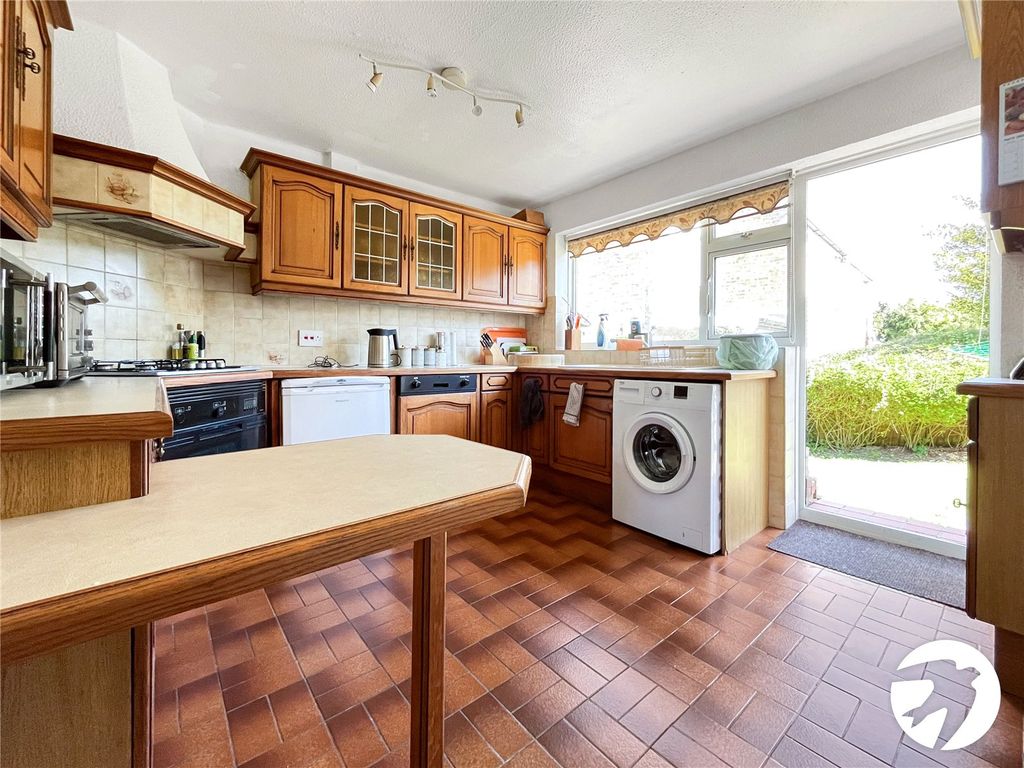 Property photo 2 of 21 Picture No. 25