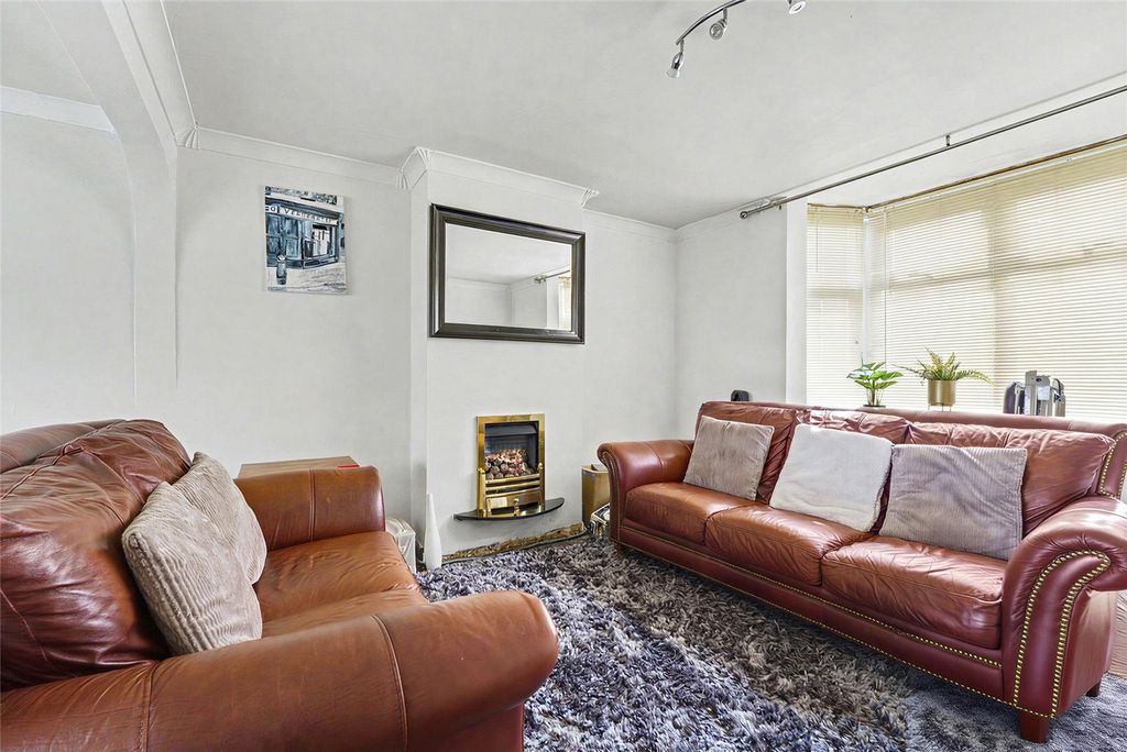 Property photo 3 of 14 Picture No. 06