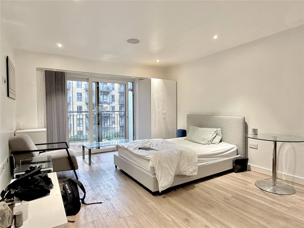 Property photo 3 of 7 Picture No. 10