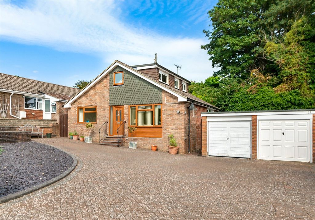 Property photo 1 of 34 Picture No. 01