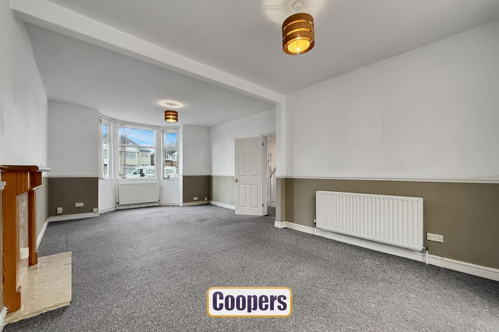 Property photo 2 of 13 Lounge/Dining Room