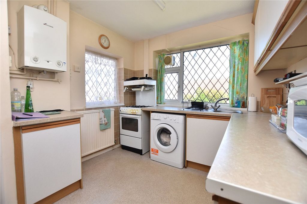 Property photo 2 of 19 Picture No. 18