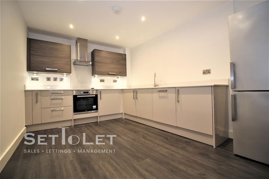 Property photo 3 of 12 Img_2178.Jpg