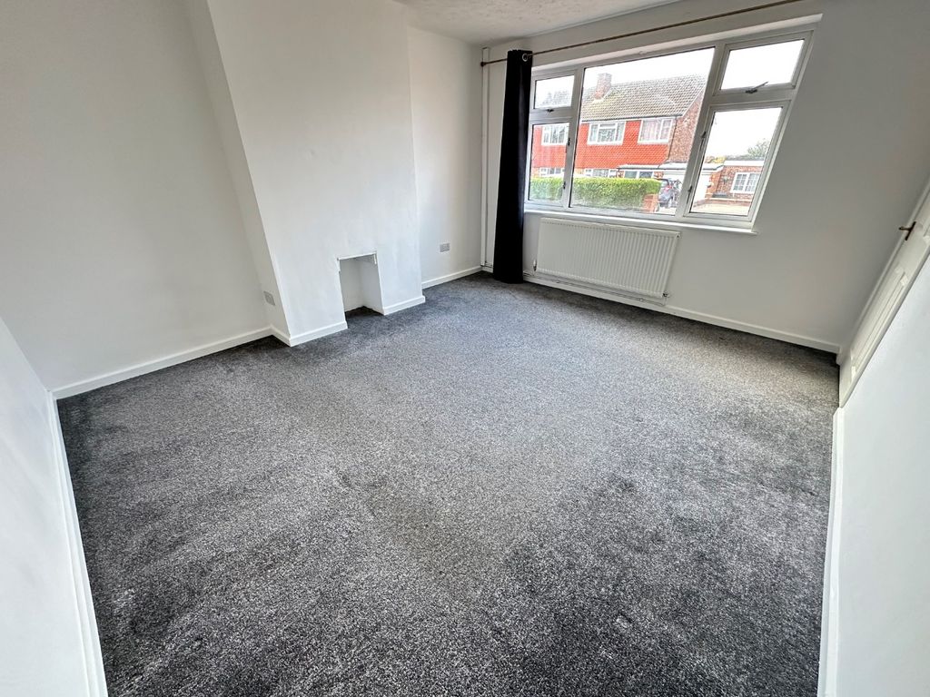 Property photo 2 of 11 4632123