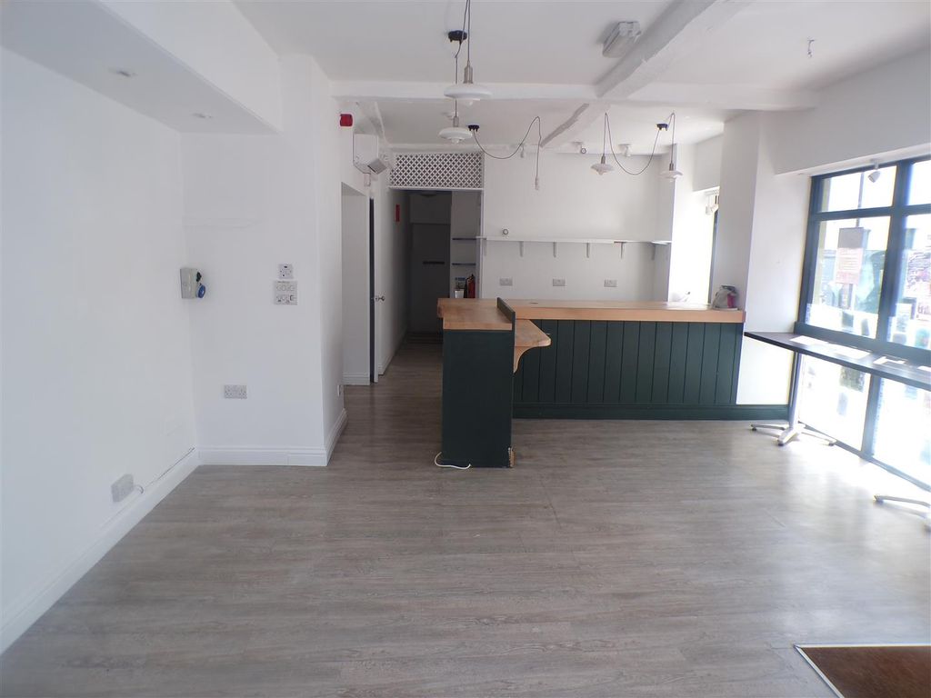 Property photo 2 of 6 100_1475.Jpg