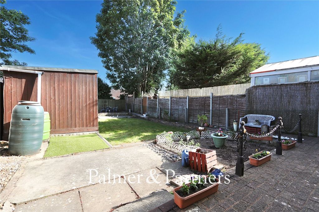 Property photo 3 of 21 Picture No. 01
