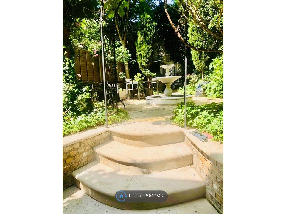 Property photo 1 of 24 Garden With Fountain