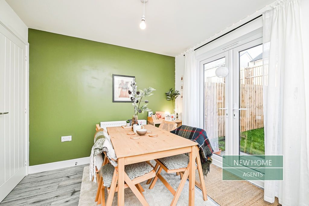 Property photo 3 of 19 Photo 6