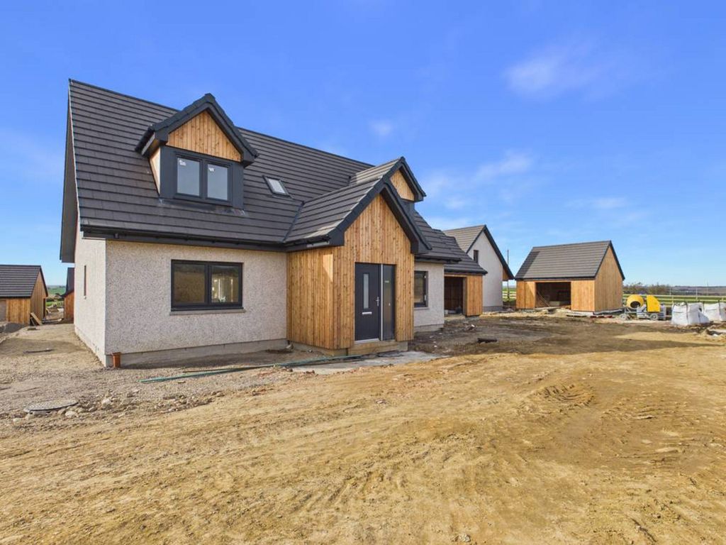 Property photo 2 of 43