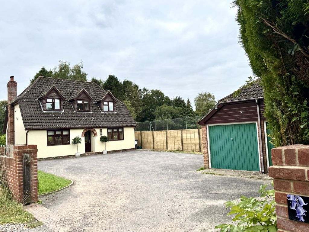 Property photo 2 of 12