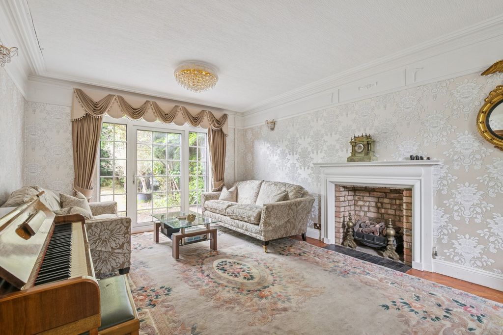 Property photo 3 of 26 5156006